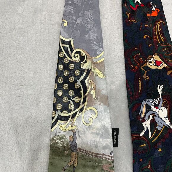 Vintage Disney Looney Tunes Ties Mens Daffy Duck Tweetie Bugs Bunny Lot of 2 - Picture 3 of 12